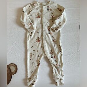 Rylee + Cru Organic Cotton Nutcracker Footless Sleeper PJs Jammies. Like new.